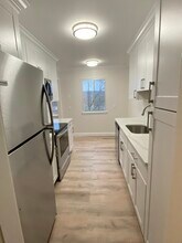 90 Heritage Vlg in Southbury, CT - Building Photo - Building Photo