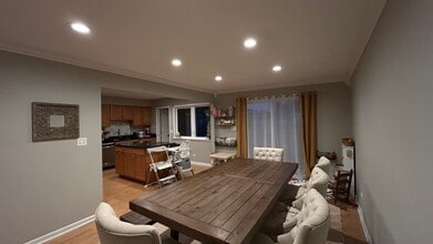 42 W Taylor Rd in Lombard, IL - Building Photo - Building Photo