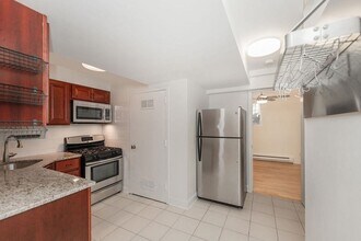 351 1st St in Jersey City, NJ - Building Photo - Building Photo