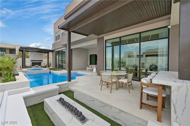 10718 Desert Hts Ave in Las Vegas, NV - Building Photo - Building Photo