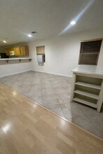 45118 Parkview Ln in Lancaster, CA - Building Photo - Building Photo