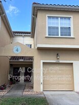 2740 Oakwater Dr in Kissimmee, FL - Building Photo