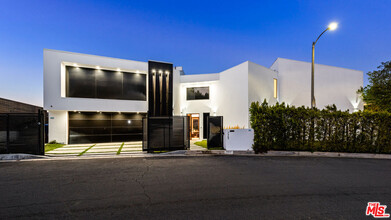 7567 Hermes Dr in Los Angeles, CA - Building Photo - Building Photo