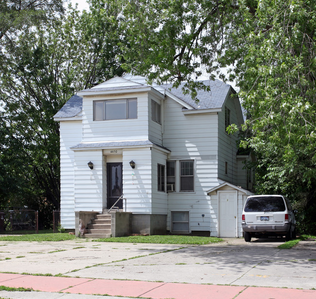 4450 Beech Daly Rd in Inkster, MI - Foto de edificio - Building Photo