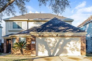 20735 Fox Cliff Ln in Humble, TX - Building Photo