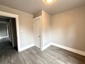 109 Blake St in Hamilton, ON - Building Photo - Building Photo