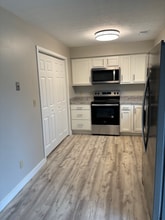 5305 Big Tyler Rd in Cross Lanes, WV - Building Photo - Building Photo