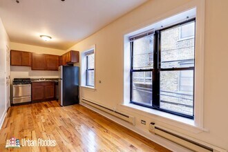 814 W Cornelia, Unit M03B in Chicago, IL - Building Photo - Building Photo