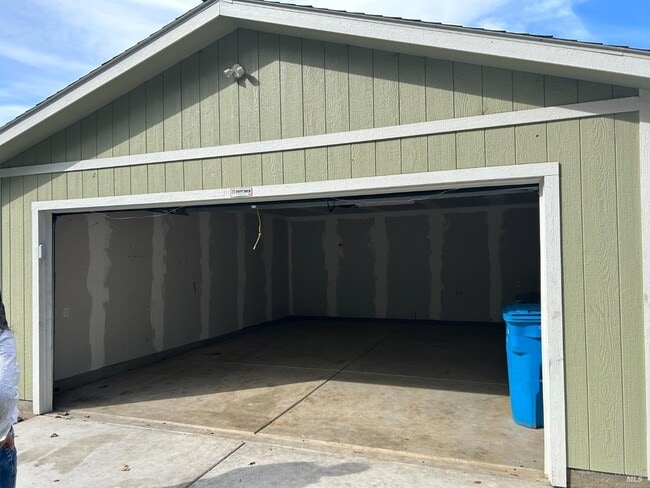 6297 Pleasants Valley Rd in Vacaville, CA - Building Photo - Building Photo