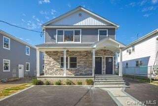 201 Nassau Blvd in Garden City, NY - Building Photo
