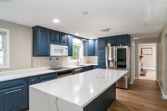 3 Hickory Ln in Framingham, MA - Building Photo - Building Photo