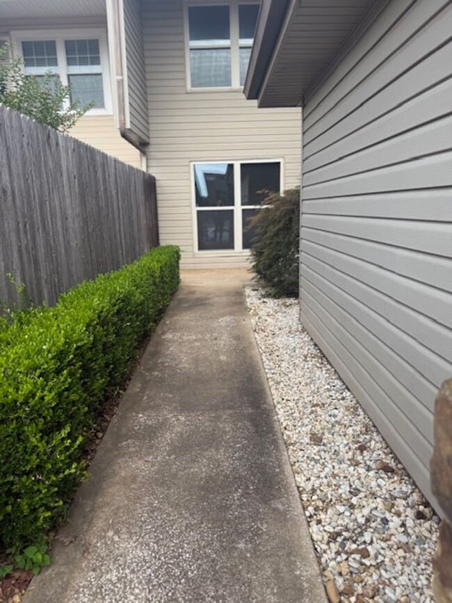7131 S Braden Ave in Tulsa, OK - Foto de edificio - Building Photo
