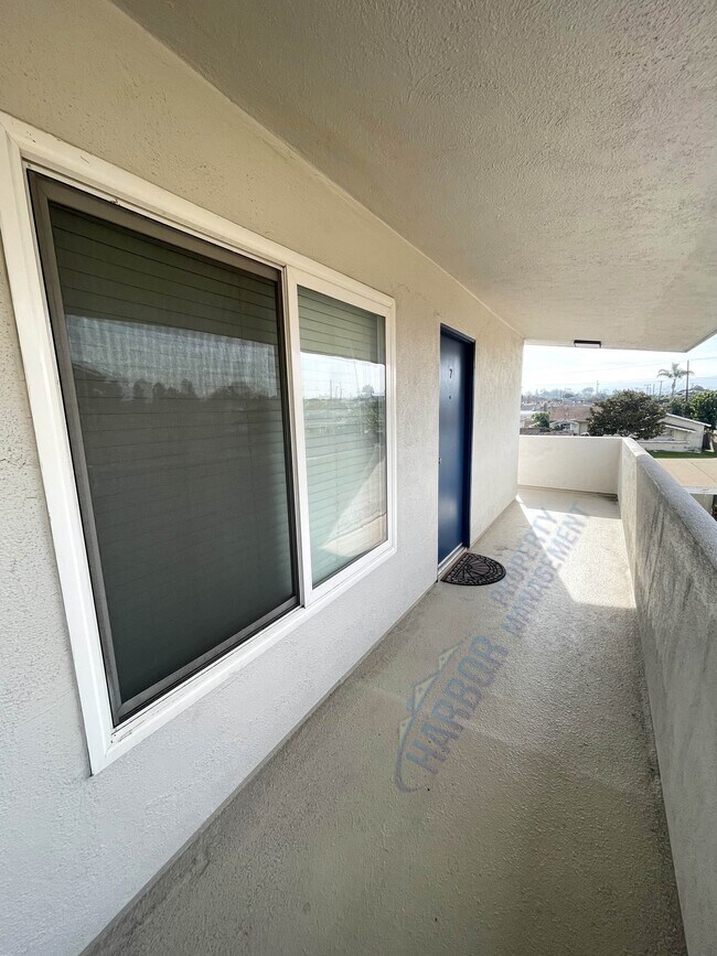 4726 Del Amo Blvd in Torrance, CA - Building Photo - Building Photo