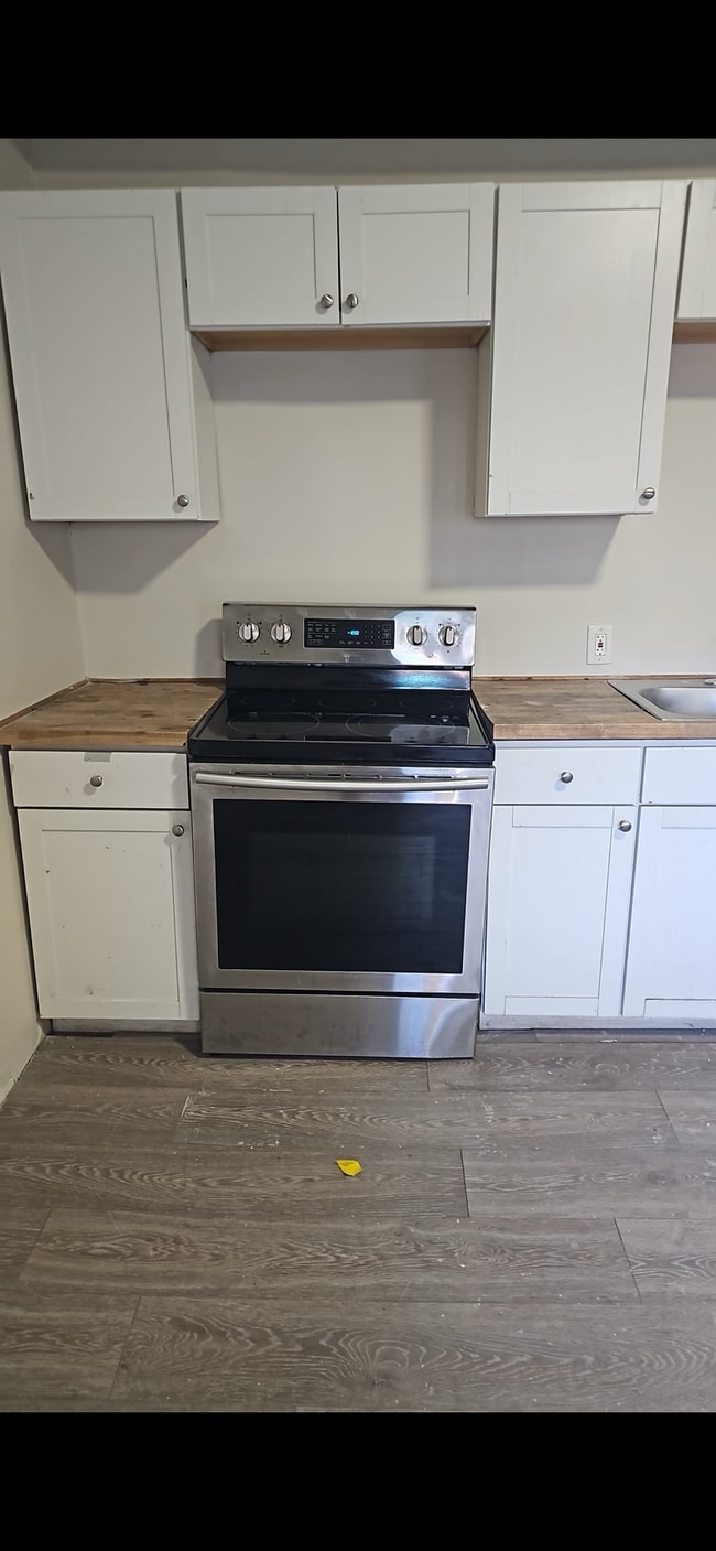 21 N Gladstone Ave in Indianapolis, IN - Foto de edificio - Building Photo