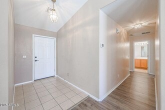 15230 W Crocus Dr in Surprise, AZ - Building Photo - Building Photo