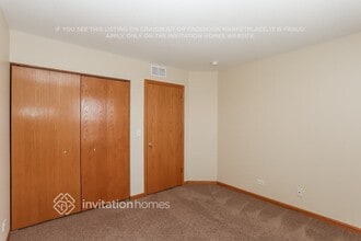 8510 Sawyer Ct in Joliet, IL - Building Photo - Building Photo
