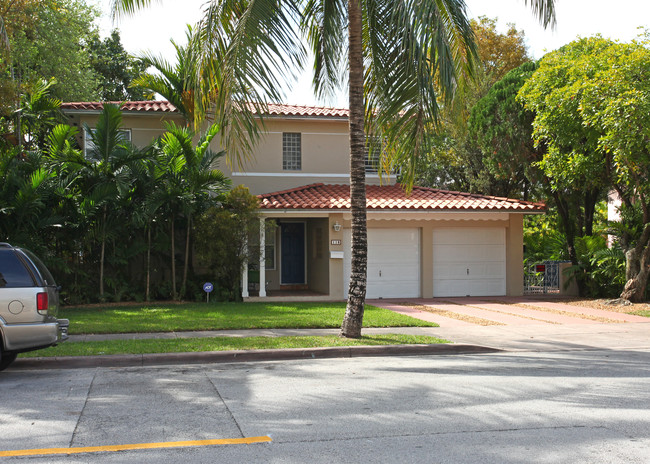 118 Sidonia Ave in Miami, FL - Building Photo - Building Photo