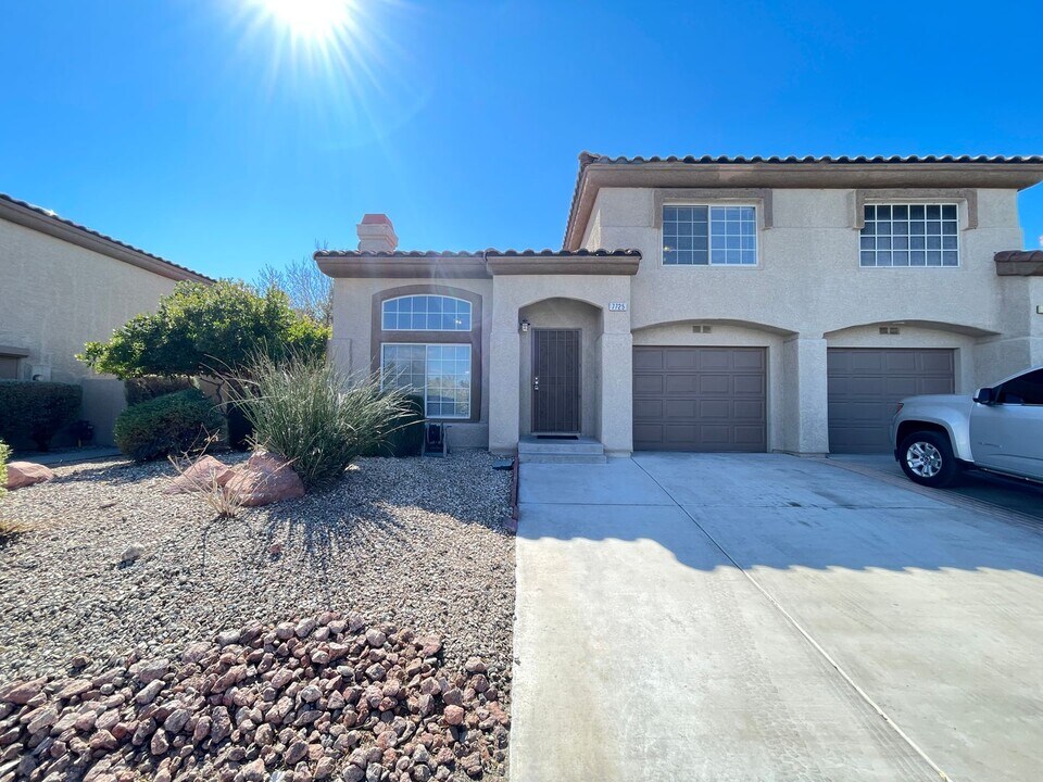 7725 W Allano Way in Las Vegas, NV - Building Photo