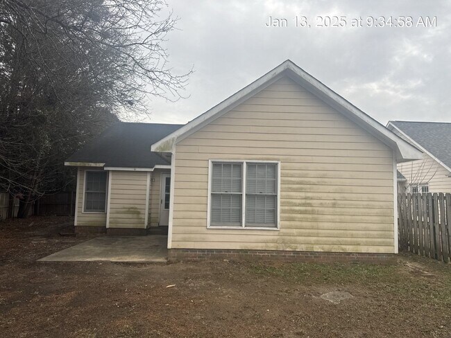 6300 Bent Tree Dr in Fayetteville, NC - Building Photo - Building Photo