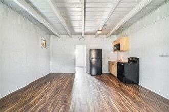 915 E 122nd Ave in Tampa, FL - Building Photo - Building Photo
