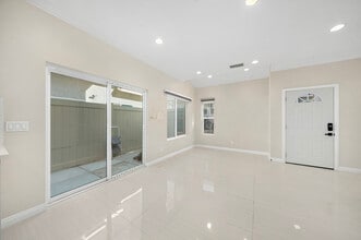 342 Pasadena Ave in South Pasadena, CA - Building Photo - Building Photo