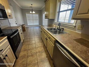 201 Pavilion St in Lafayette, LA - Building Photo - Building Photo