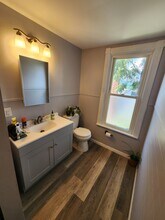 233 Calder St, Unit 2 in Altoona, PA - Building Photo - Building Photo