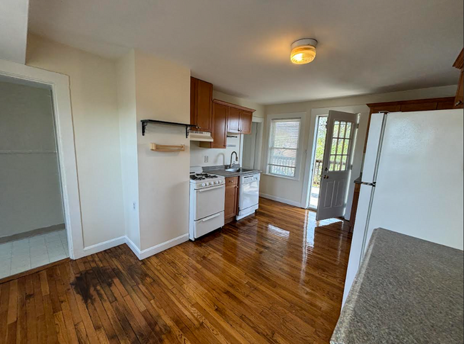 30 Hanson St, Unit 3