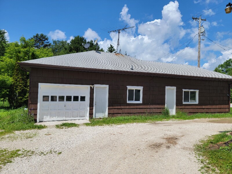 w3963 WI-32 in Elkhart Lake, WI - Building Photo