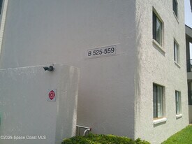 533 Taylor Ave in Cape Canaveral, FL - Building Photo