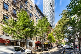 312 E 93rd St in New York, NY - Building Photo