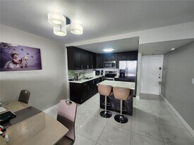 1825 W 44th Pl in Hialeah, FL - Building Photo