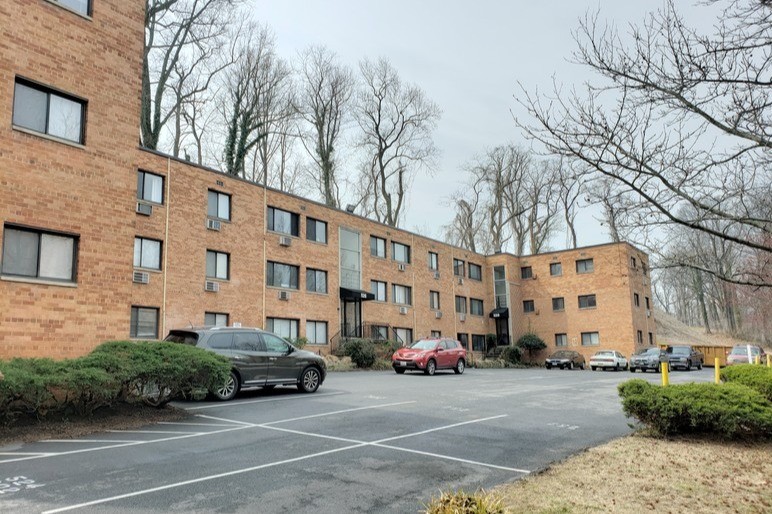 524 Thayer Avenue in Silver Spring, MD - Foto de edificio