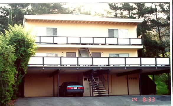 24 Alan Ct in San Pablo, CA - Foto de edificio - Building Photo