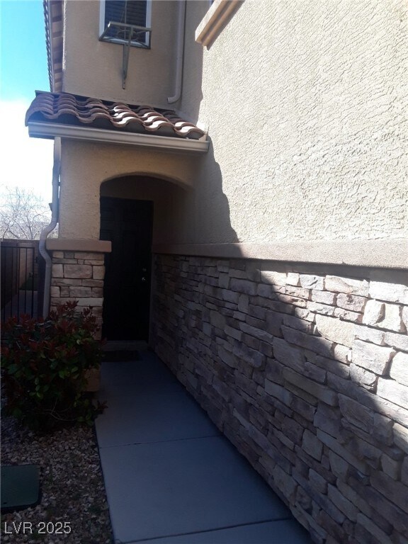 9237 Weeping Water Ave in Las Vegas, NV - Building Photo - Building Photo