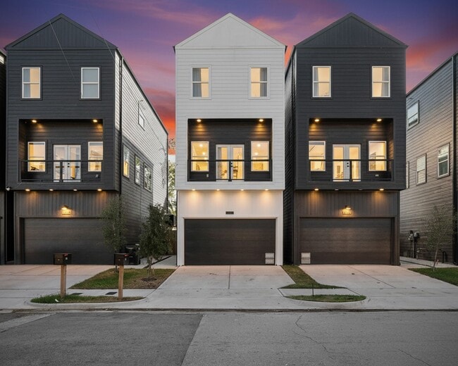 property at 868 E 35th St