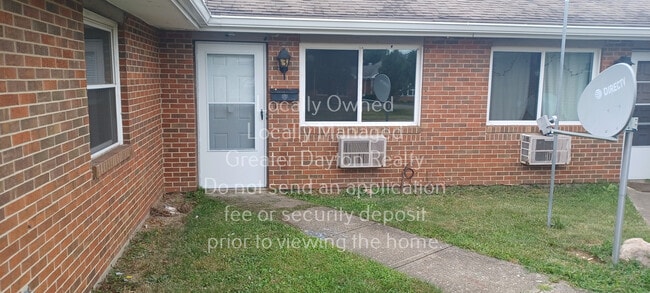1141 Dunaway St, Unit 3 in Miamisburg, OH - Foto de edificio - Building Photo