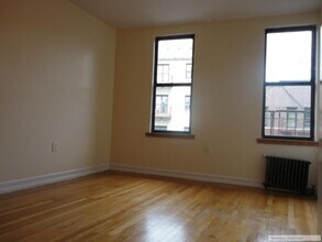 112 Haven Ave in New York, NY - Building Photo - Building Photo
