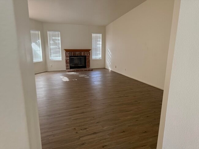 53620 Avenida Velasco in La Quinta, CA - Building Photo - Building Photo