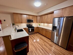 7234 Bern St in Anchorage, AK - Building Photo - Building Photo