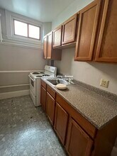12 Sewall Ave, Unit 5 in Brookline, MA - Foto de edificio - Building Photo