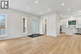 67 Kimberly Crescent in Kitchener, ON - Building Photo - Building Photo