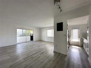 1725 James Ave in Miami Beach, FL - Building Photo - Building Photo