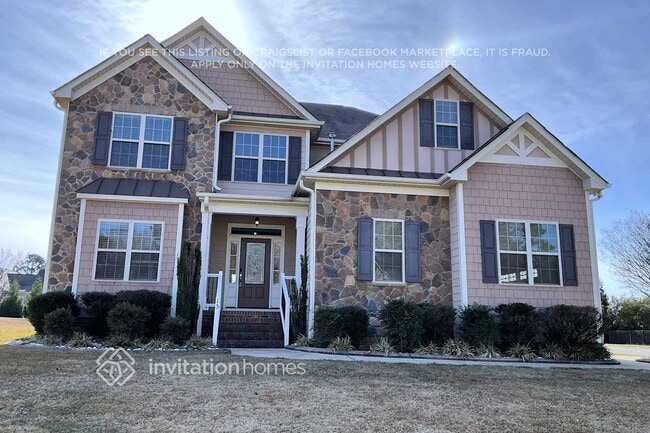 property at 15 Sun Tree Ln