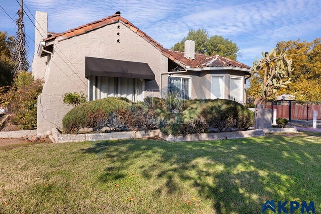 1931 Monte Diablo Ave in Stockton, CA - Building Photo - Building Photo