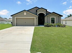 437 Peace Ct in Poinciana, FL - Building Photo