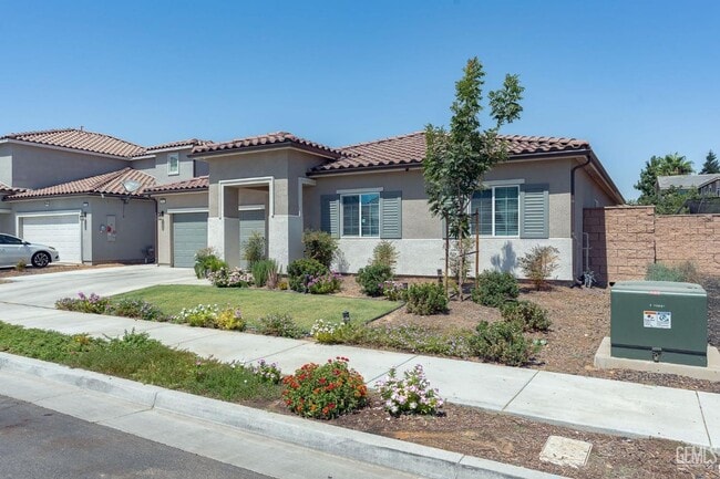10812 Asuncion Pl in Bakersfield, CA - Building Photo - Building Photo