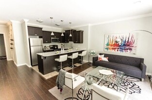 940 On The Park - Luxury Rentals in London, ON - Building Photo