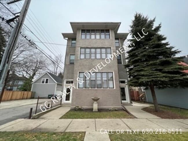 property at 717-719 Randolph St