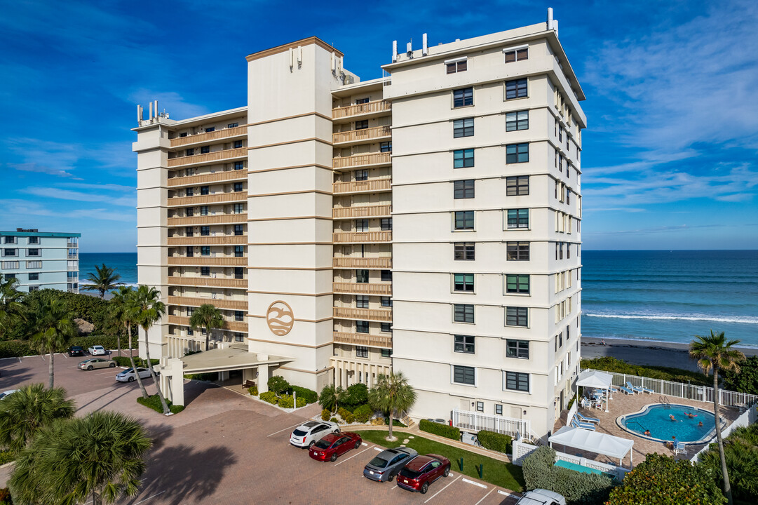 Tower at Juno Beach in Juno Beach, FL - Building Photo